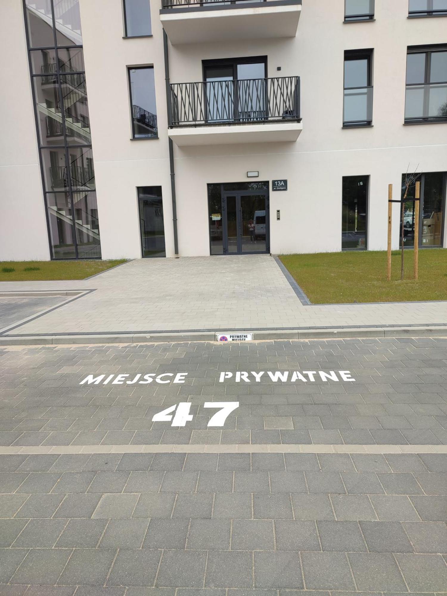Apartament Sztuk Pieknych 10 ピワ エクステリア 写真
